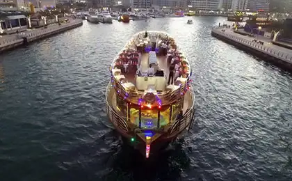 marina dhow cruise ifthart thumb